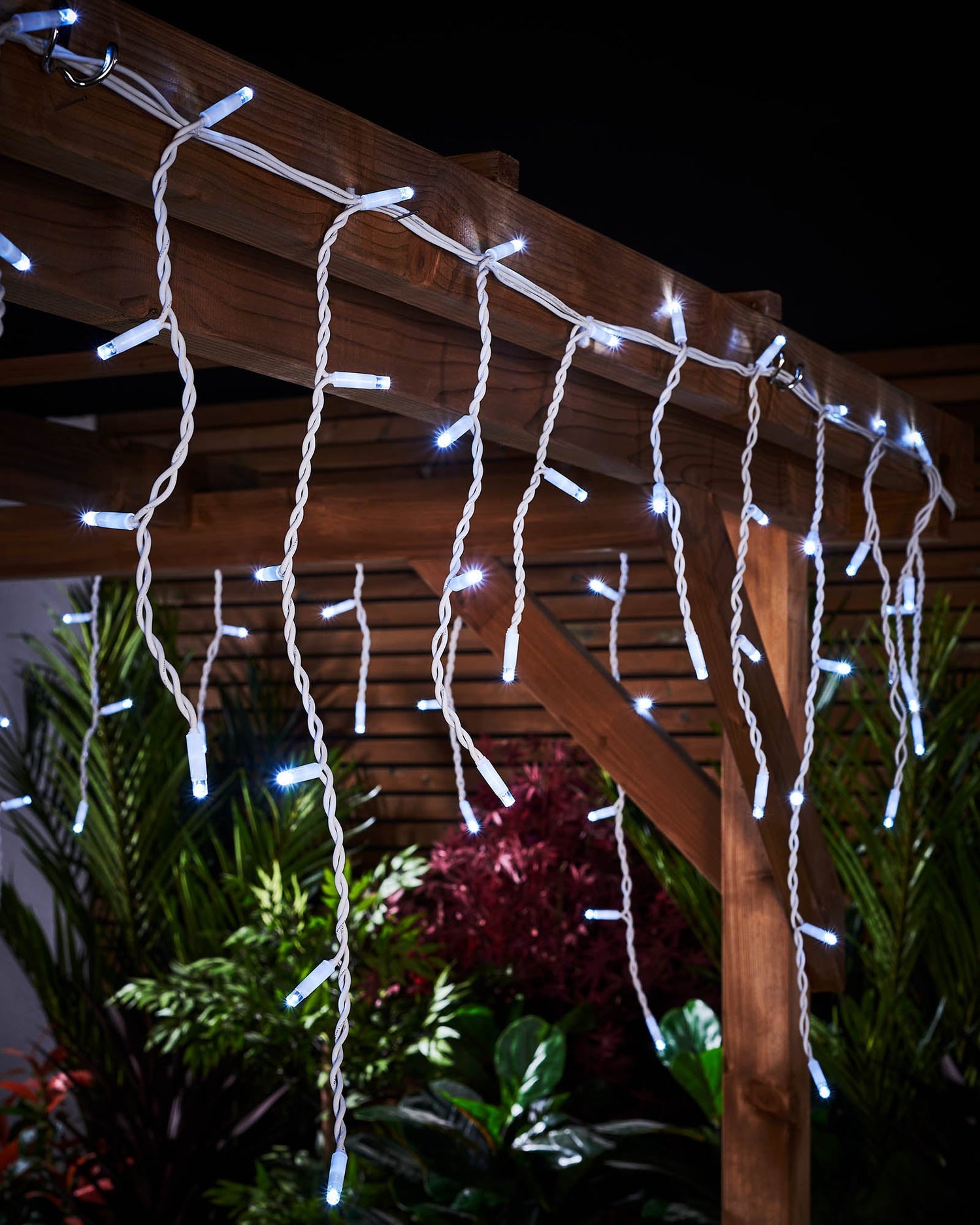 LED Icicle Lights, White Cable, White