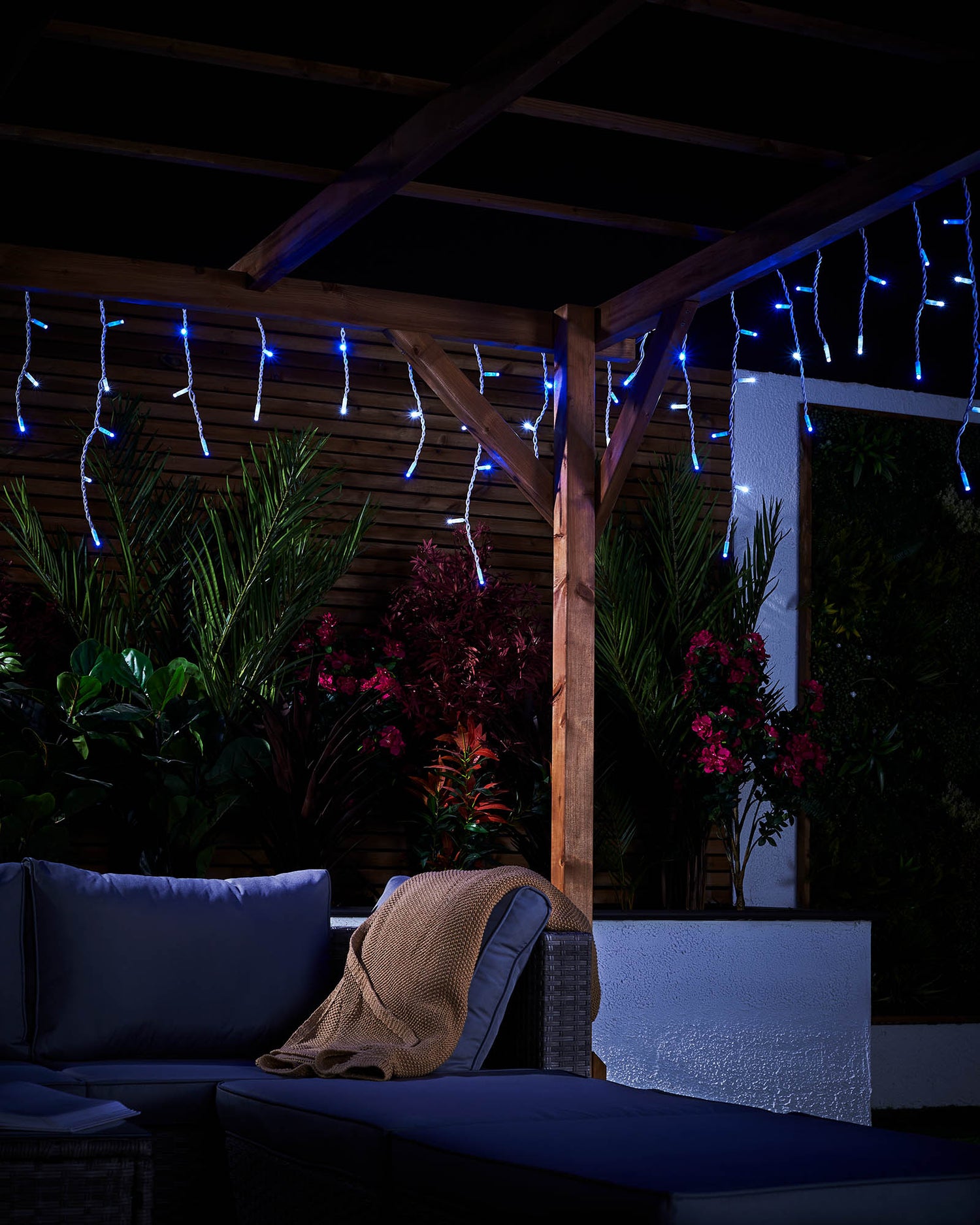 LED Icicle Lights, White Cable, Blue / White - 5 m