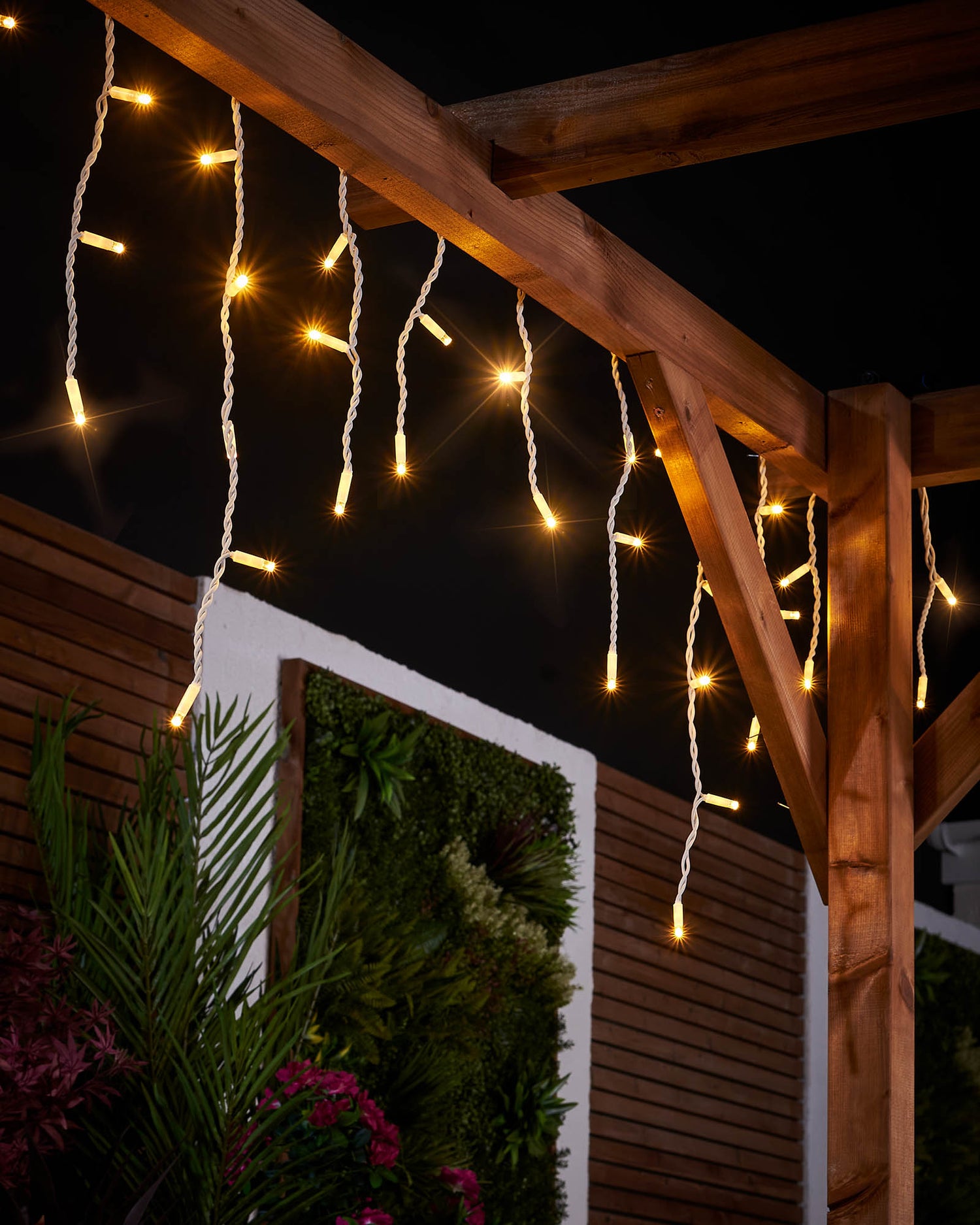 Twinkling LED Icicle Lights, White Cable, Warm White - 2 m