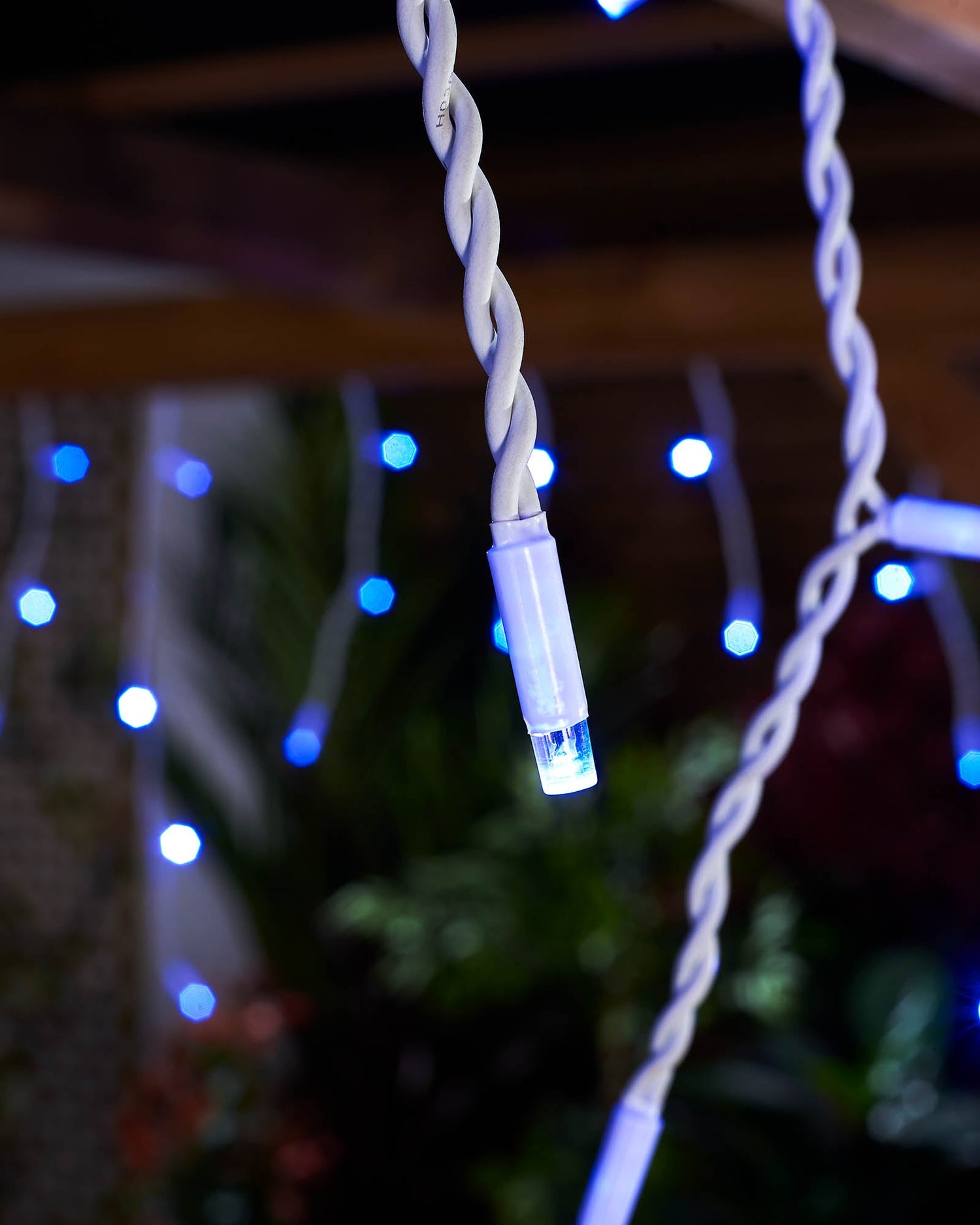 LED Icicle Lights, White Cable, Blue